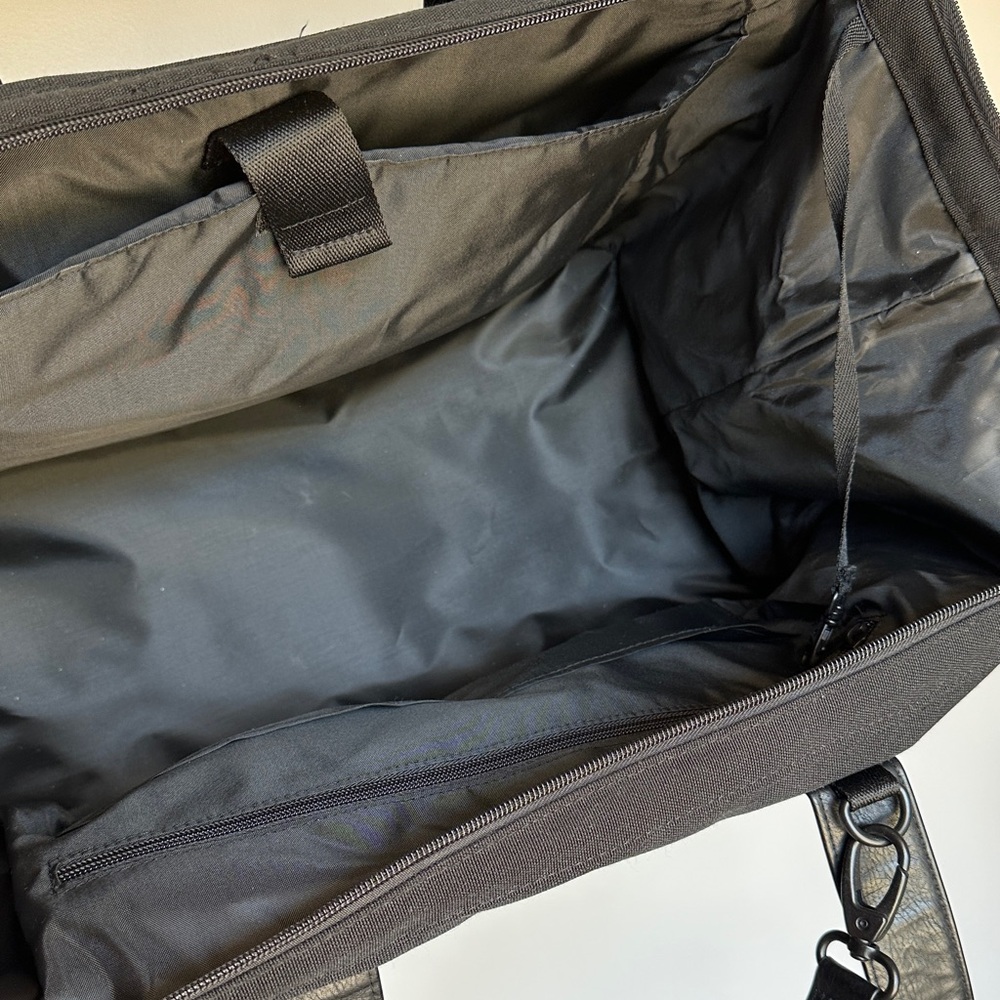 Beis Weekender Bag Barely Used - Picture 2 of 6